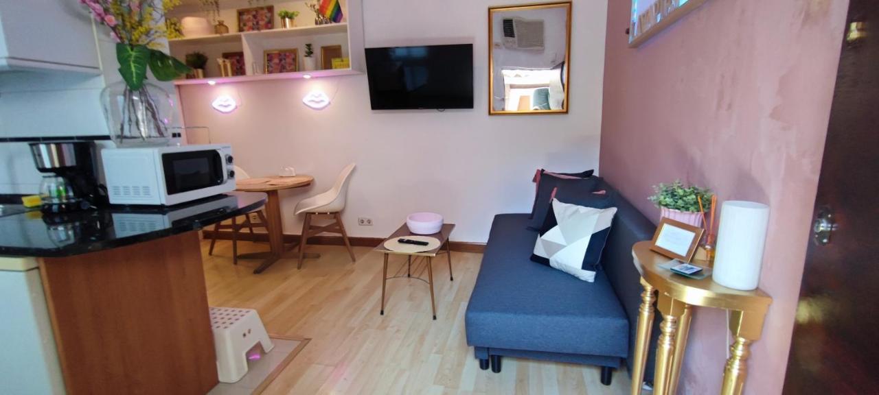 Mini Loft En Calle Amparo Madrid Bagian luar foto